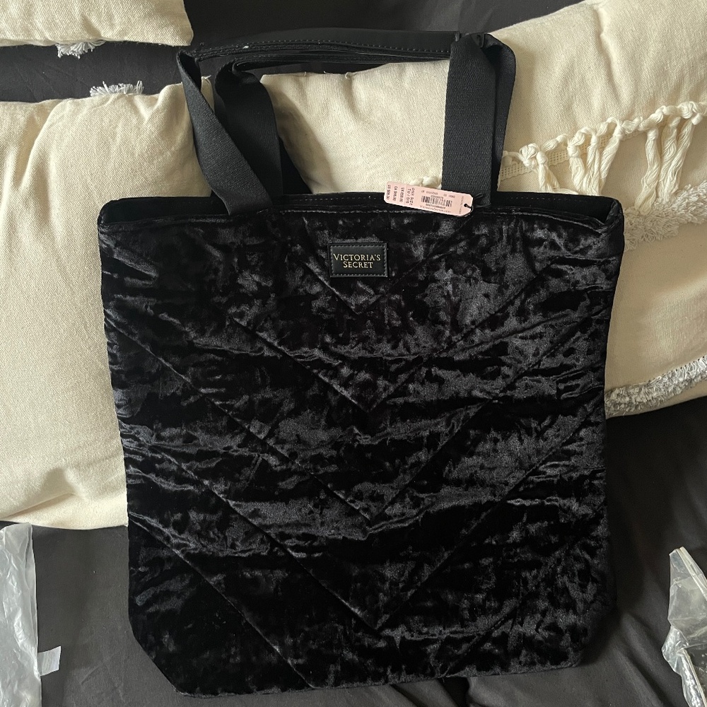Exclusive Victoria’s Secret Black Velvet Tote Bag (BNWT)